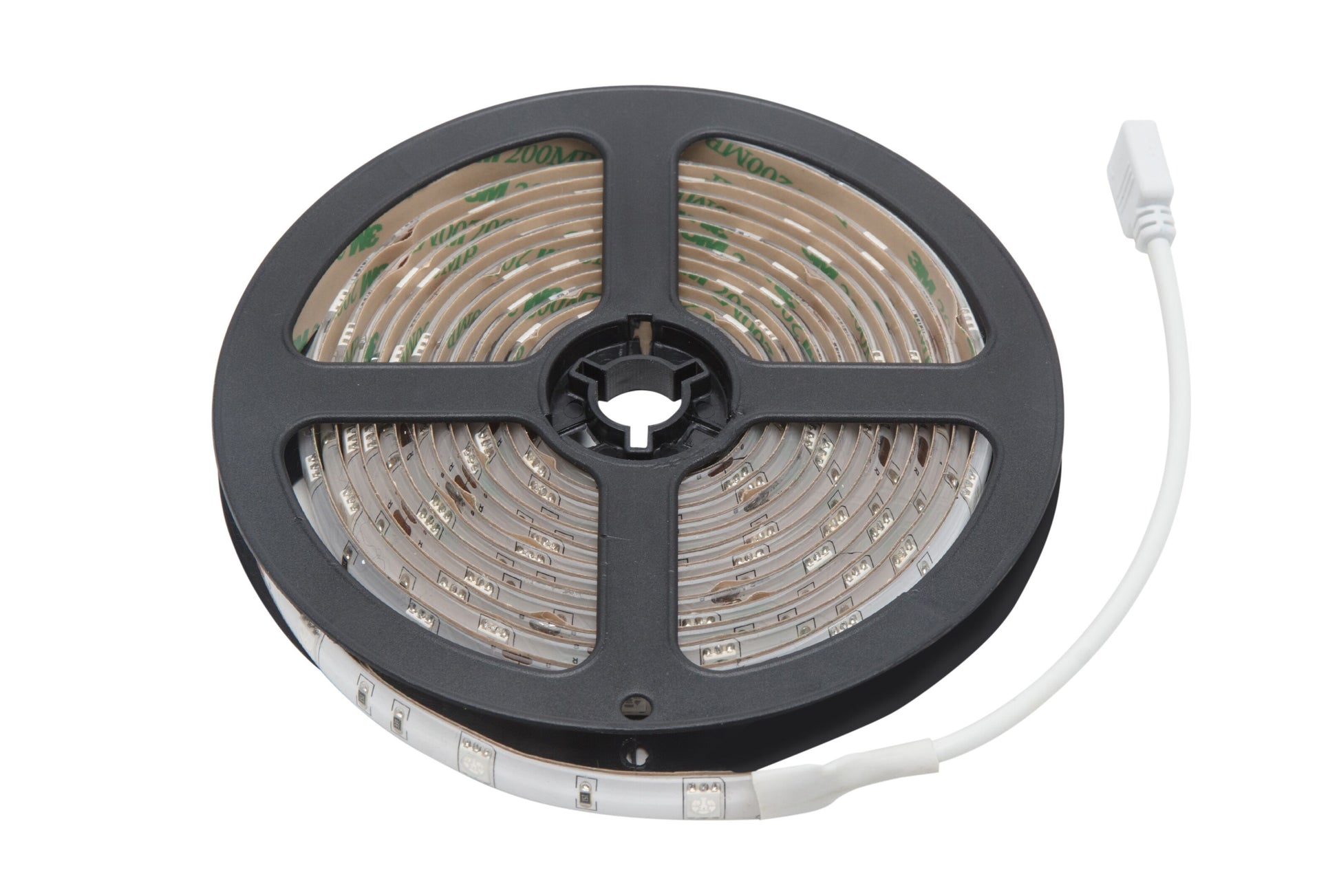LED-stribe RGB 5 m rulle på sort spole med hvidt stik, flerfarvet belysning, kabel synligt.