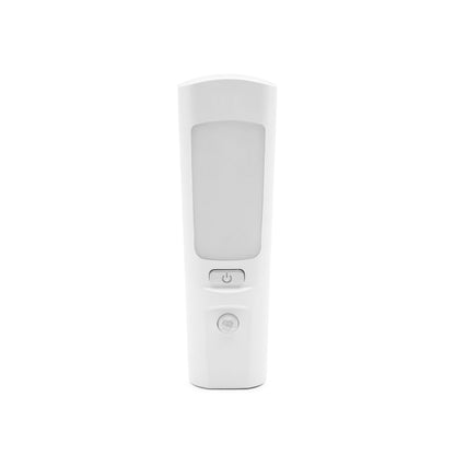 Luxorparts genopladelig lommelygte og natlampe, hvid, rektangulær med stort frontpanel, powerknap og lille sensor.