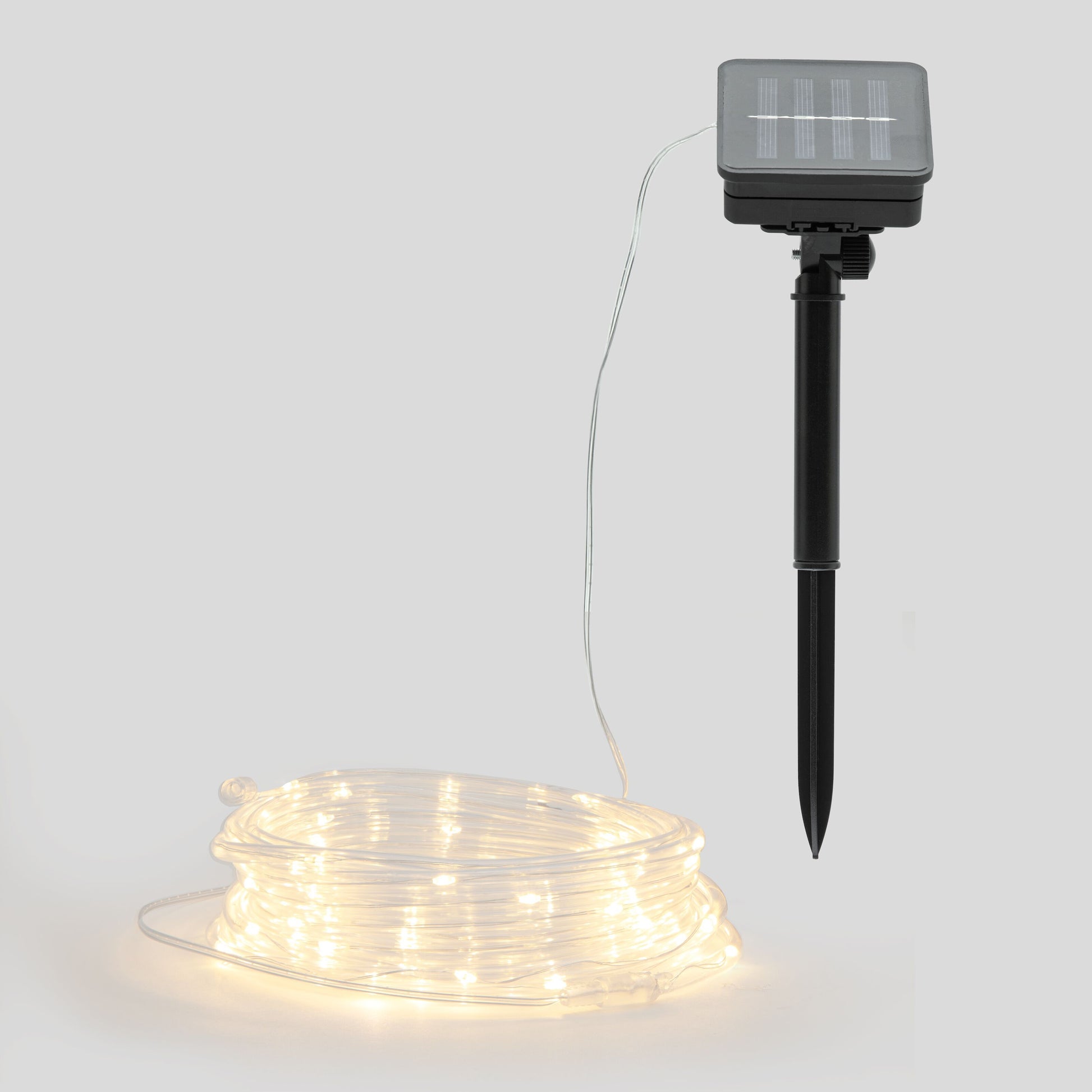 Solcelledrevet lyskæde 75 LED 7,5 m varm hvid med sort jordspyd og rektangulært solpanel coiled ledning.