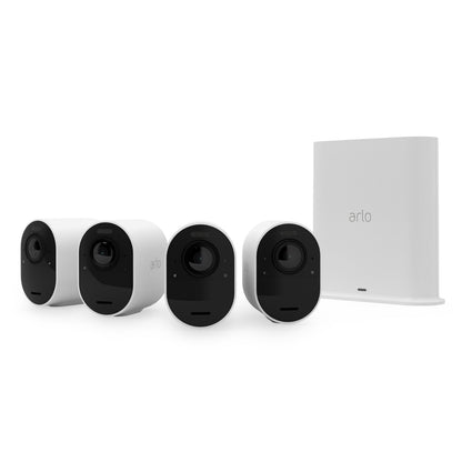 Arlo Ultra 2 Spotlight sæt med fire trådløse hvide kameraer og hvid basestation 4K-opløsning.
