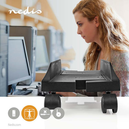 Sort Nedis computerholder med hjul på stativ i forgrund, yderligere holder synlig i baggrunden.