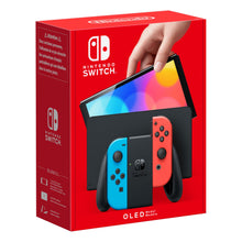 Nintendo Switch OLED Spillekonsol 7" rød/blå, neon blå og rød Joy-Con, hånd dokker konsollen, Nintendo Switch/OLED logo.