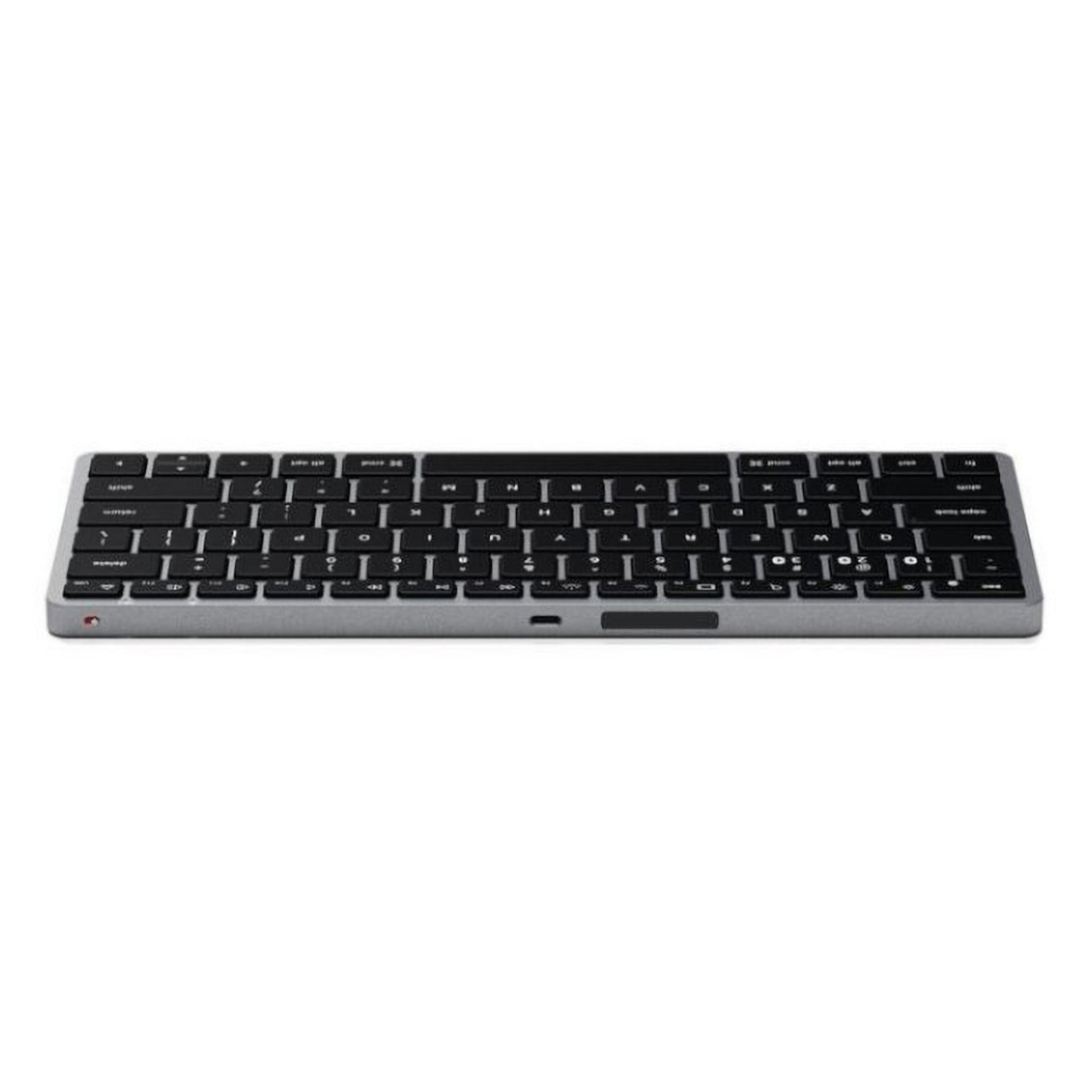 Satechi Slim X1 trådløst tastatur til macOS, sort og sølv, lavprofiltaster, set forfra.