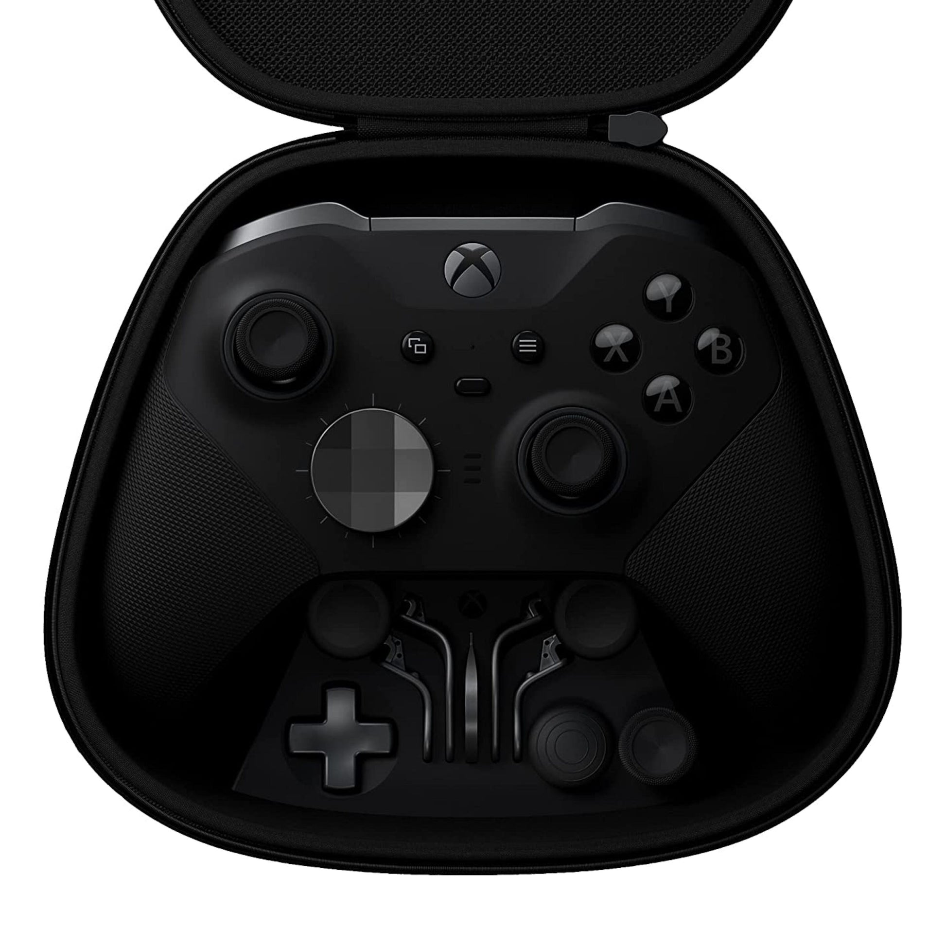 Xbox Elite Series 2 trådløs controller i åben bæretaske med udskiftelige tommelfingerpinde, D-pad og paddles.