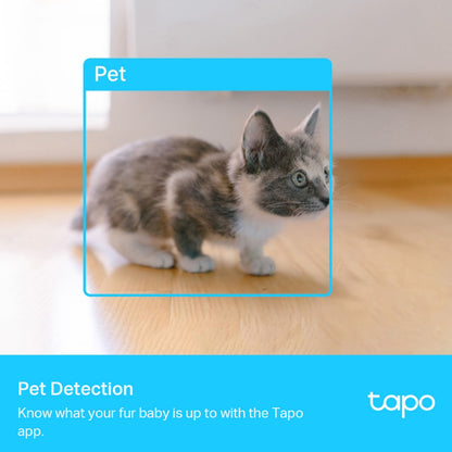 Tp-Link Tapo C225 AI trådløs overvågningskamera, Pet Detection vises, blå Pet label og Tp-Link logo.