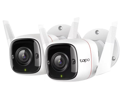 TP-Link Tapo C310 trådløse overvågningskameraer med antenner, frontlinser, grønt indikatorlys og vægbeslag.