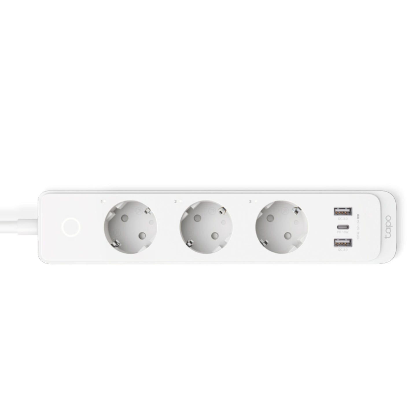 Tapo P300 hvid smart stikdåse med 3 runde stik, 2 USB-porte inkl. USB-C i højre side, Tapo-logo ved portene.