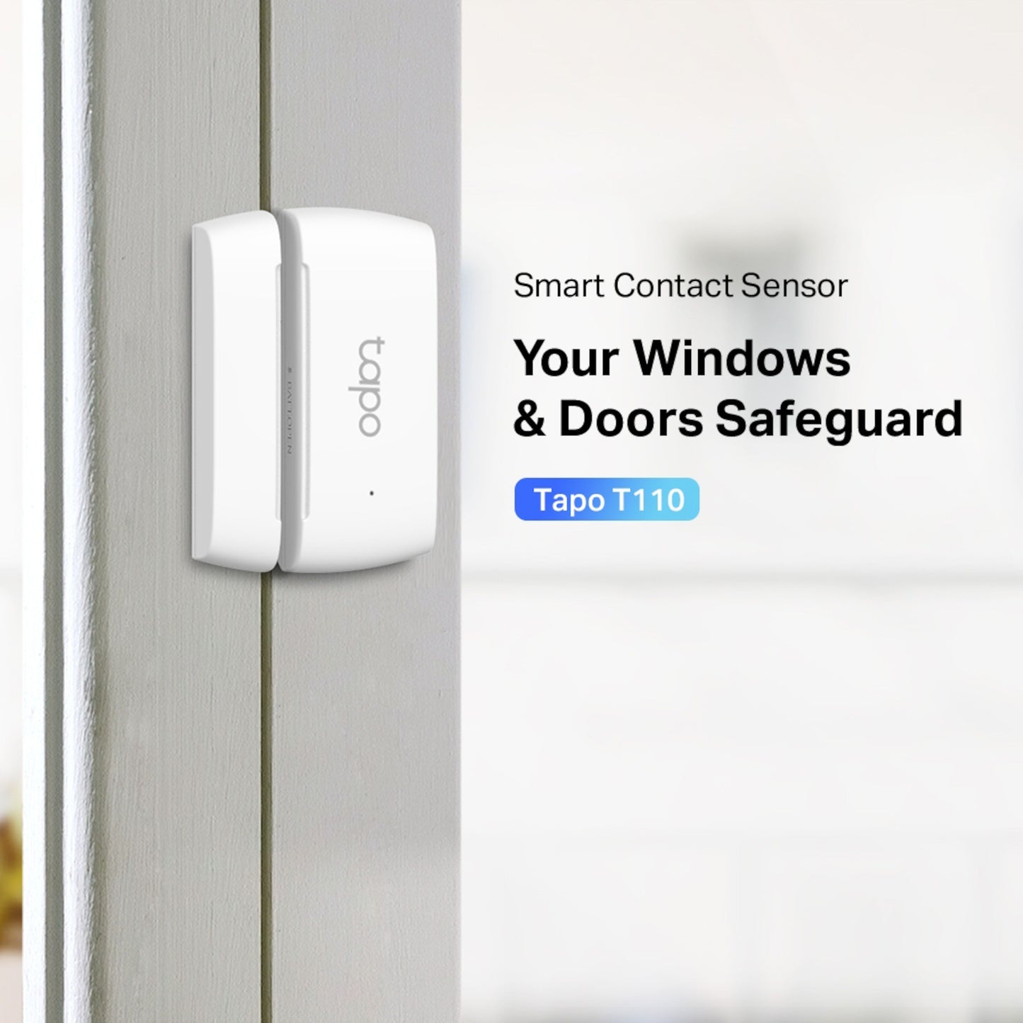 TP-Link Tapo T110 magnetsensor på dørkarm med tekst: Smart magnetsensor beskytter dine vinduer og døre.