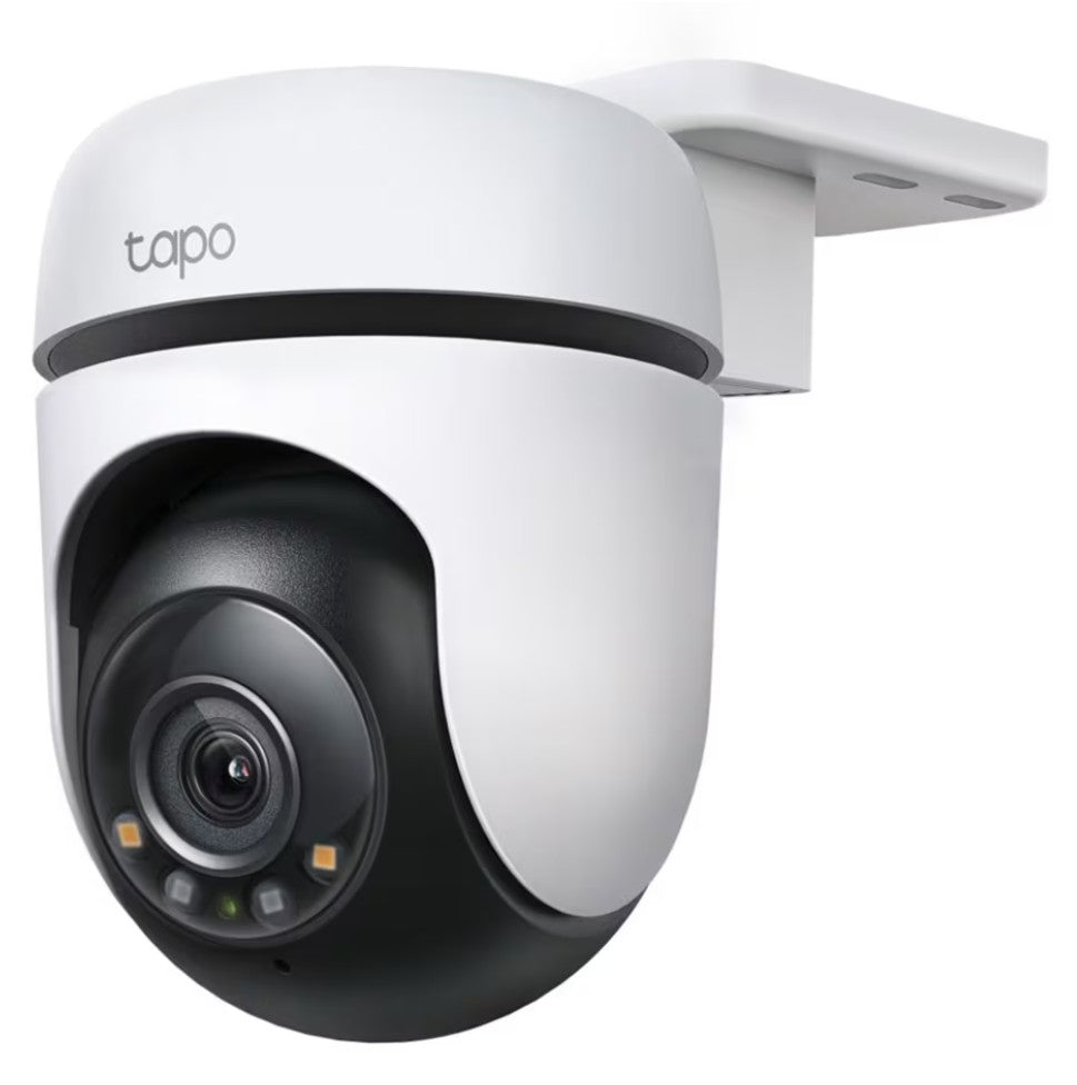 TP-Link Tapo C510W trådløst sikkerhedskamera med dome-design, vægmonteret med synlig linse og indikatorlys.