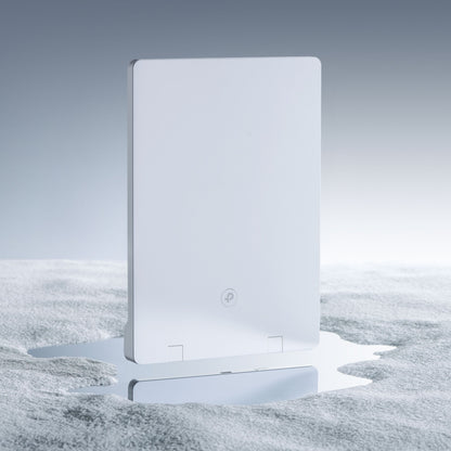 TP-Link Archer Air R5 trådløs router AX3000 hvid, slankt design, stående med spejling, set fra fronten.