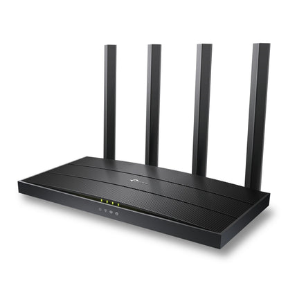 TP-Link Archer AX12 sort trådløs router med fire høje antenner og indikatorlys på frontpanelet.