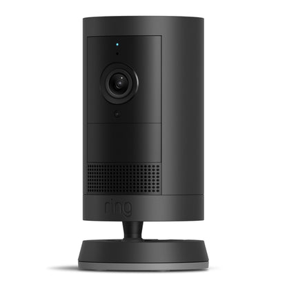 Ring Outdoor Cam Plus Plug-in sort med rund 1080p Full HD linse, indikatorlys, night vision, højtalergitter og Ring logo.