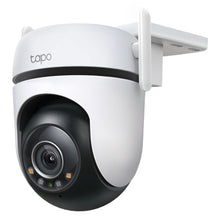 TP-Link Tapo C520WS trådløst overvågningskamera, hvid med sort linse, infrarødt nattesyn, beslag til væg- eller loftmontering.