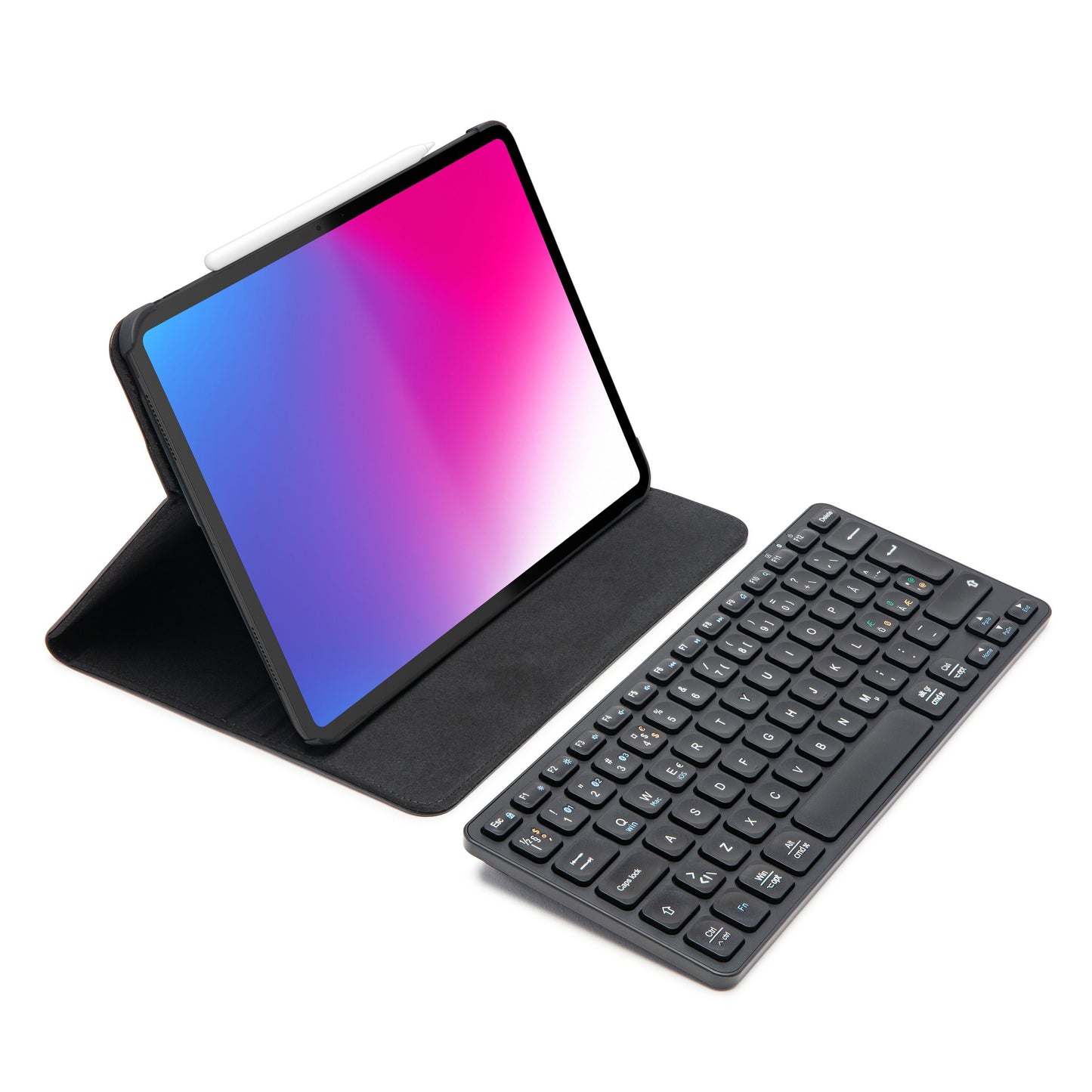 Tablet i sort cover ved siden af Linocell Bluetooth-tastatur med nordisk layout, farverig skærm, begge Linocell.