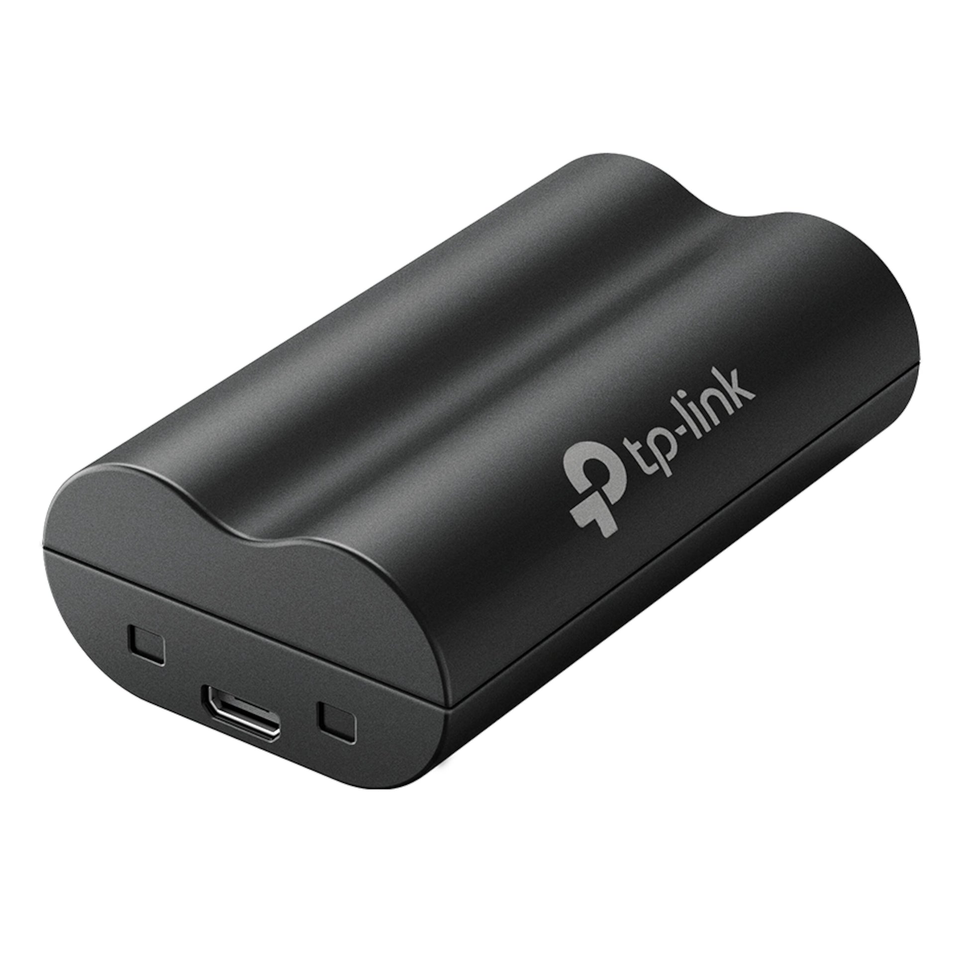 TP-Link Tapo A100 batteripakke sort cylinderformet med USB-port, LED-indikator og Tp-Link-logo på siden.
