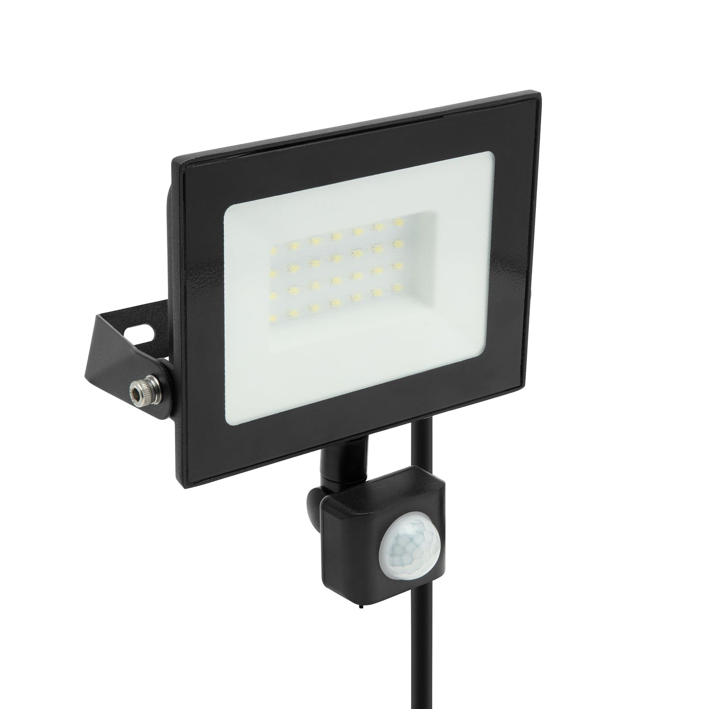LED-projektør med bevægelsessensor 30 W 3380 lm sort rektangulær med beslag, synlig ledning og IP44 vandtæt design.