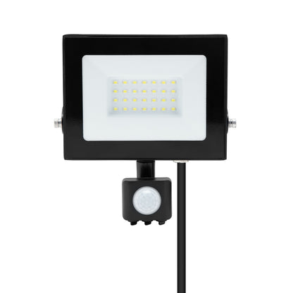 Luxorparts LED-projektør 30 W 3380 lm sort rektangulær med bevægelsessensor IP44 vandtæt, ses forfra.