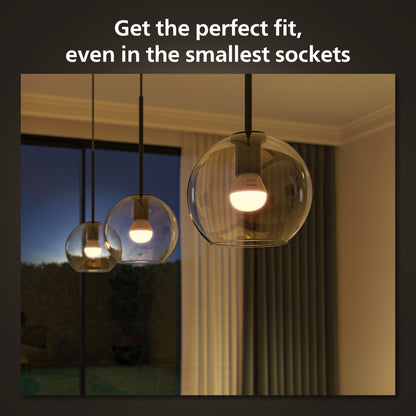 Philips Hue Luster Kuglelampe White and Color Ambiance E14 470 lm hvide og farvede pærer hænger fra loft, 2-pak.