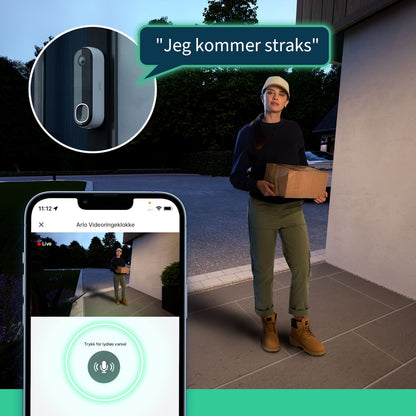 Arlo Essential Doorbell 2 FHD trådløs dørklokke monteret, telefon viser live video og knappen Tryk for lydløs varsel.
