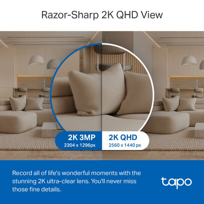 TP-Link Tapo C220 Pan/Tilt AI trådløs overvågningskamera sammenligning 2K 3MP vs 2K QHD billedkvalitet, TP-Link logo nederst.