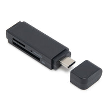 Plexgear hukommelseskortlæser med OTG til SD og Micro-SD, uden beskyttelseshætte som ligger ved siden af.