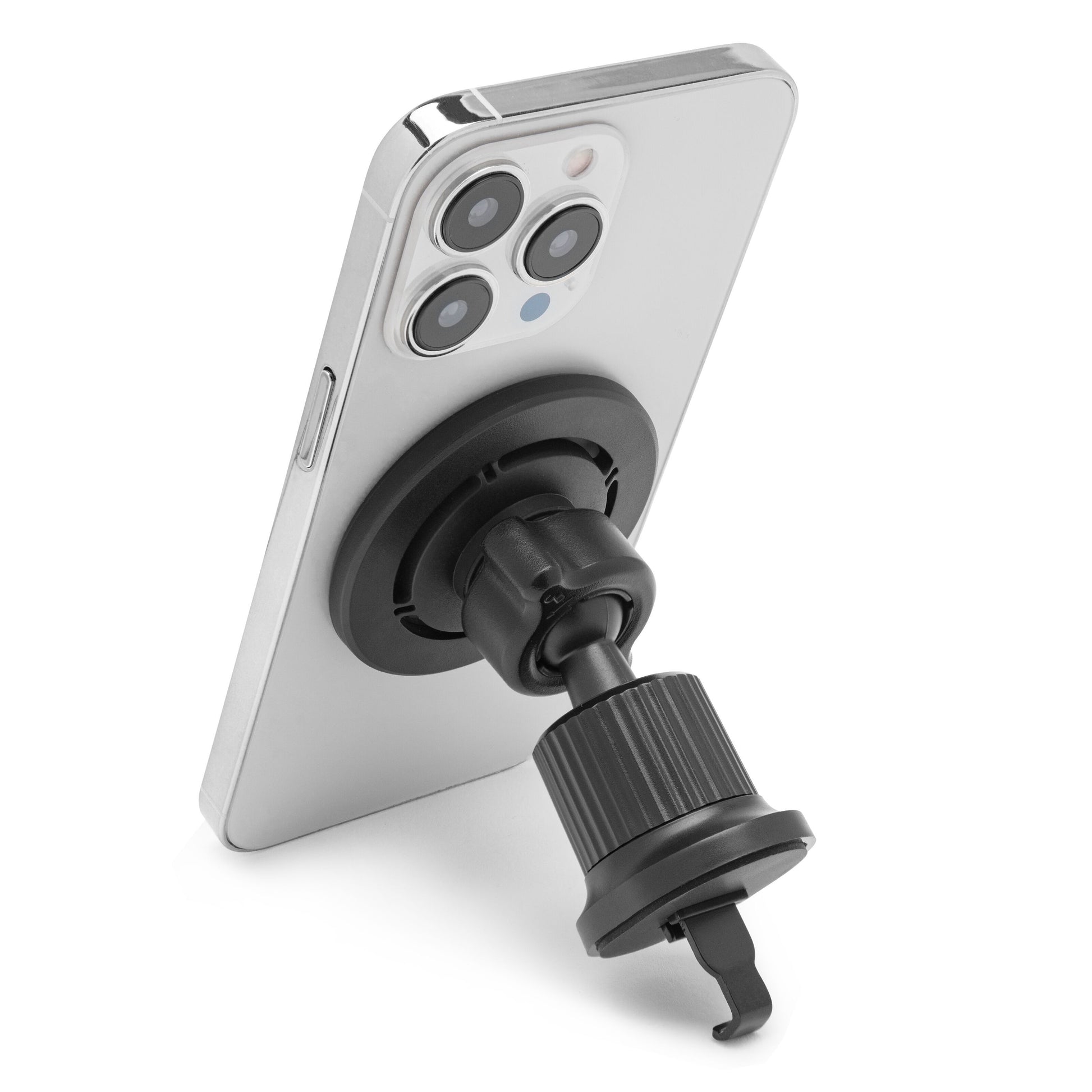 Sølvfarvet smartphone i Magnetisk mobilholder til bil, monteret på bilventilationsudtag, holderen synlig bag telefonen.
