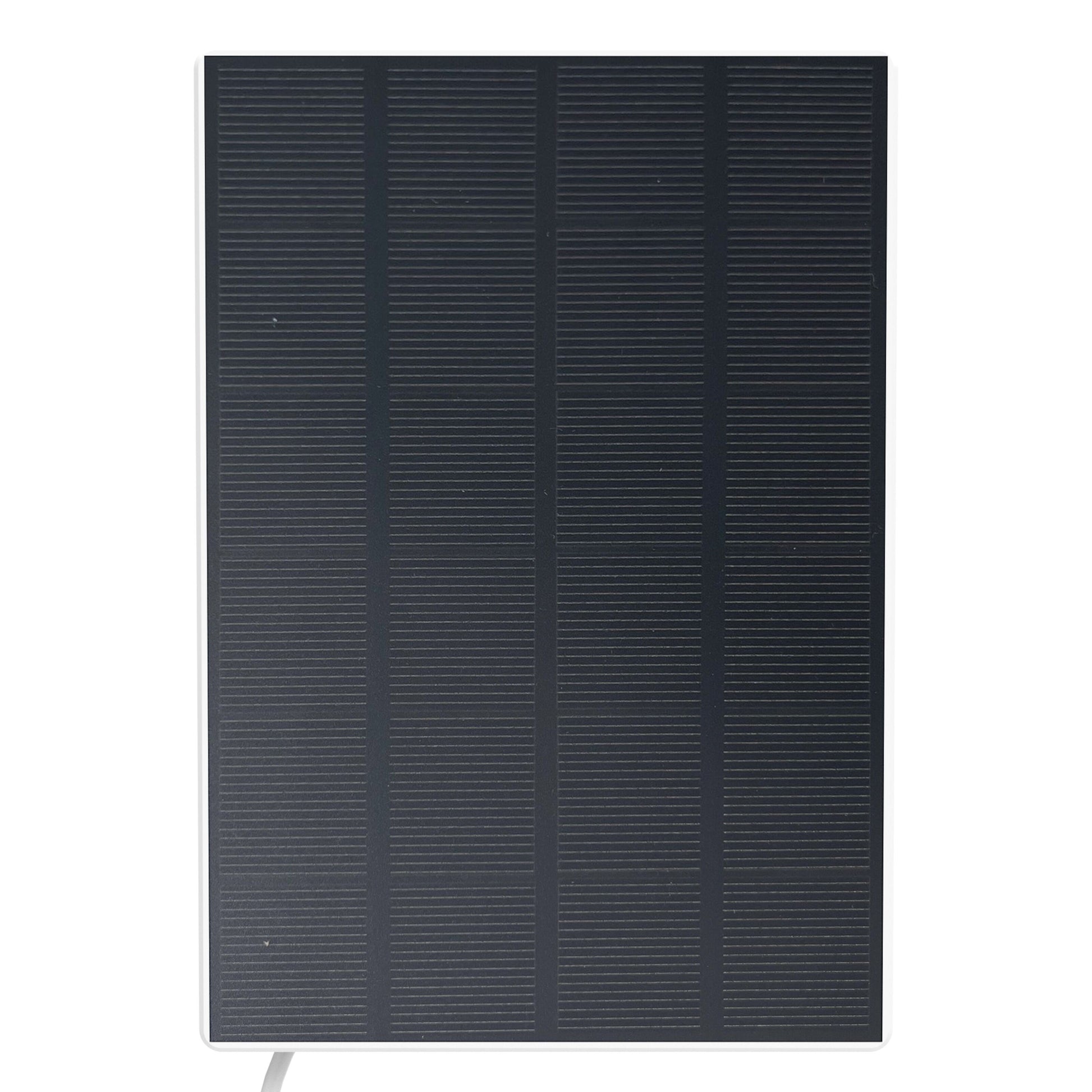 Yale Solcelleoplader solpanel, sort, rektangulær med synlige gitterlinjer og USB-C, til Yale enheder.