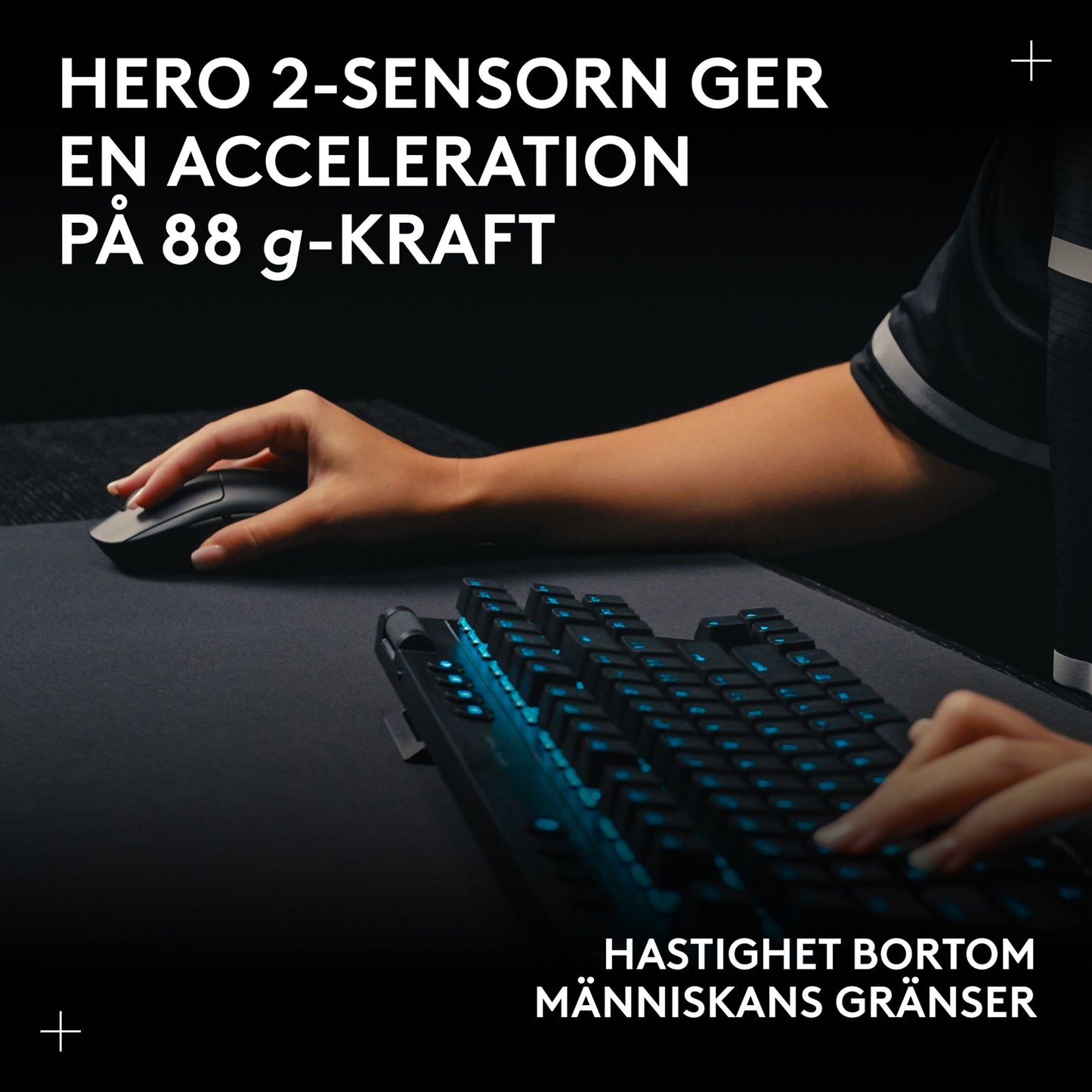 Logitech G Pro 2 Trådløs gaming-mus hvid med HERO 2-sensor, Lightspeed-tilslutning og 88 g acceleration ved tastatur.