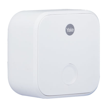 Yale ConnectX Wi-Fi-bro, hvid, firkantet med afrundede hjørner, frontknap og Yale-logo til smartlåse.