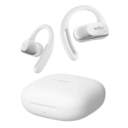 Shokz OpenFit Air trådløse hovedtelefoner hvid med ørekroge, åben øre-design, Shokz-logo og hvidt rundt opladningsetui.