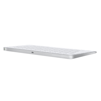 Apple Magic Keyboard norsk layout, sølvkant, kompakt design, USB-C opladningsport på siden.