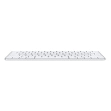 Apple Magic Keyboard USB-C, svensk layout, hvid, lav profil og flade taster set forfra.