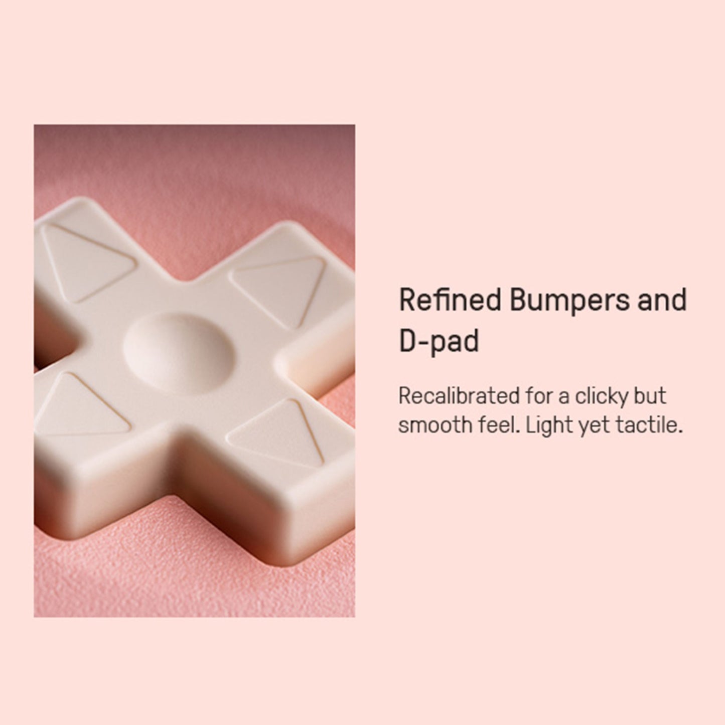 8Bitdo Ultimate 2C trådløs håndkontrol Hall Effect fersken D-pad med trekantede indikatorer og markeret centerknap.