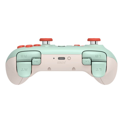 8Bitdo Ultimate 2C trådløs controller med Hall Effect, mintgrøn og lyserød, røde knapper, triggers og USB-C port.