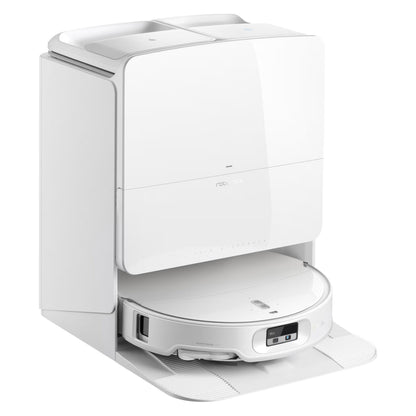 Roborock Qrevo Edge 2 Pro robotstøvsuger med moppe i opladnings- og rengøringsstation med glatte overflader.