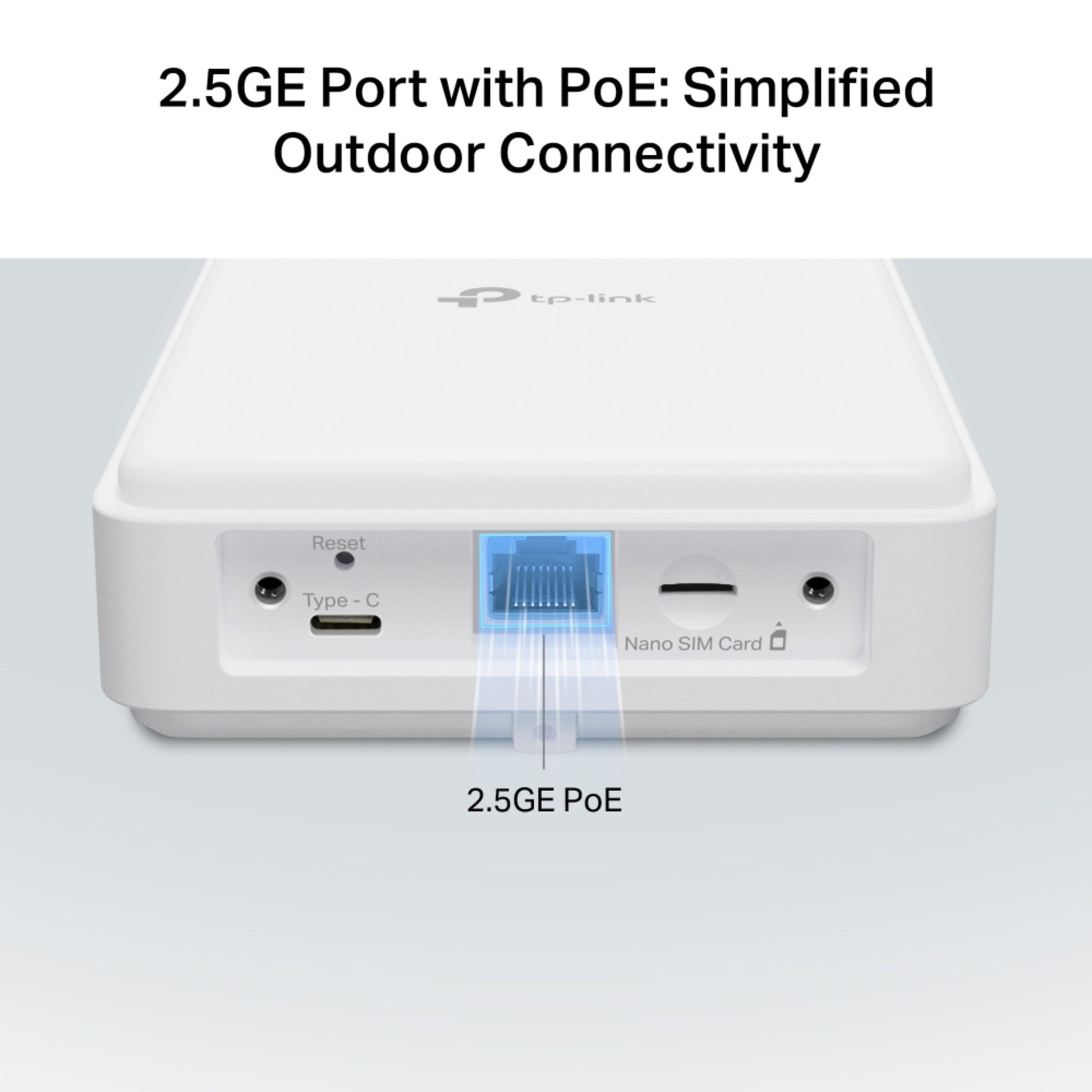 TP-Link NE200-Outdoor 5G router bagside med 2.5GE PoE Ethernet-port, nano SIM-slot, reset-knap og USB-C-port.