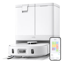 Eufy X10 Pro Omni robotstøvsuger med moppefunktion ved ladestation, smartphone viser gulvkort og status i app.