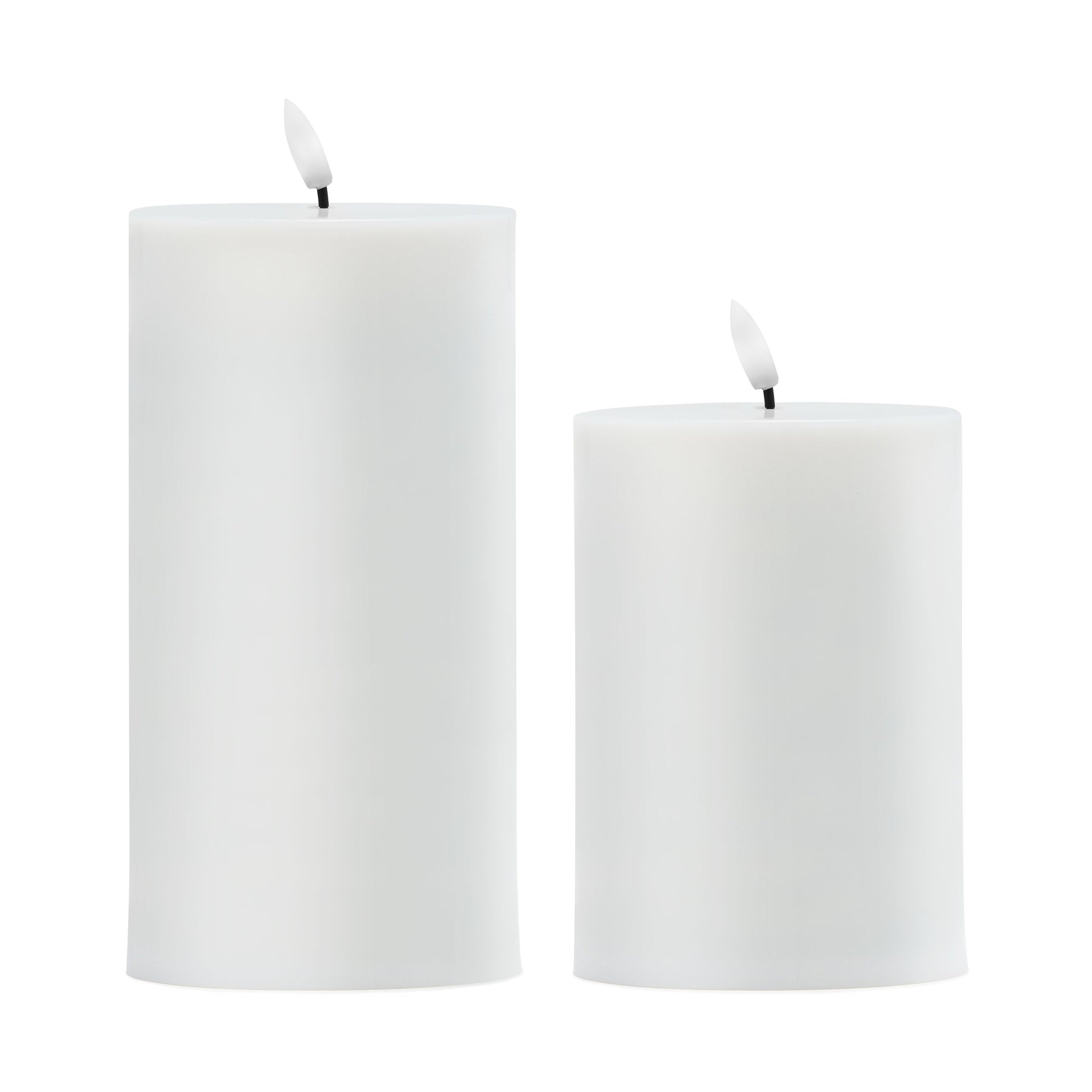 LED bloklys udendørs 2-pak i forskellige højder med timerfunktion, begge placeret side om side.