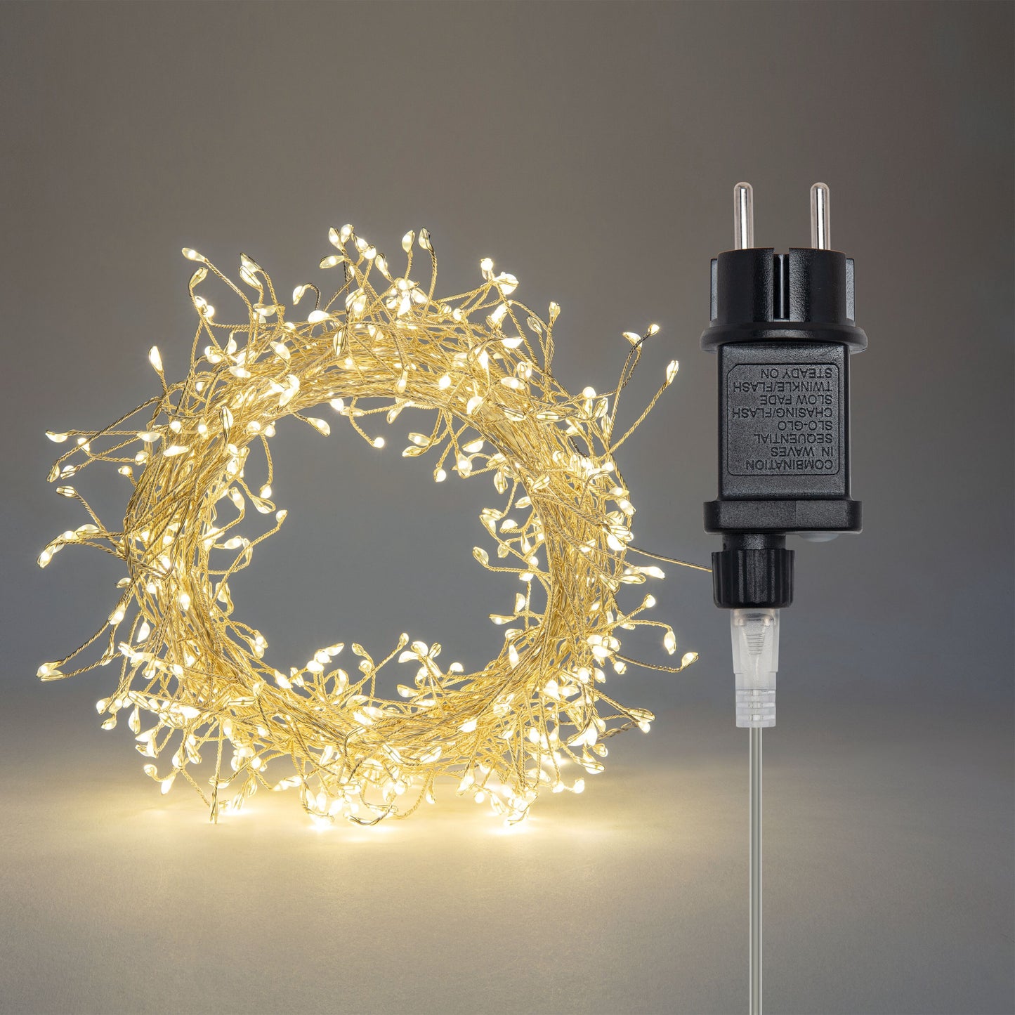 Lyskæde Kluster 460 LED 5m sølv, varm hvid, sort stik med kontrolknap, synlig tobenet stik.