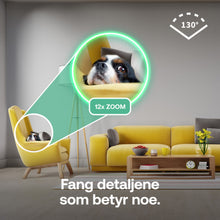 Arlo Essential 3 2K overvågningskamera indendørs 2-pak, grøn zoomcirkel med "12x ZOOM" over hund, tekst: "Fang detaljerne som betyder noget.