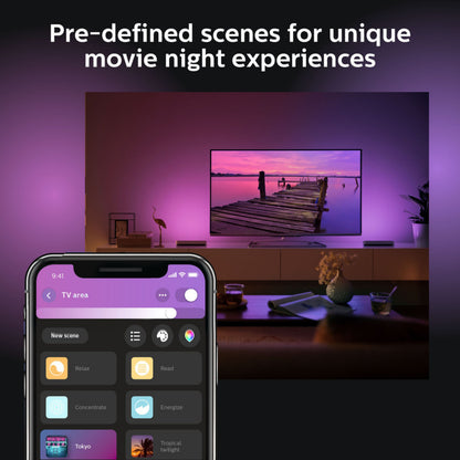 Philips Hue Play light bar 2-pack hvid bag tv med lilla lys, smartphone med smart belysningsapp, tekst: Foruddefinerede scener.