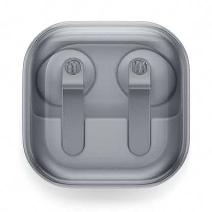 Samsung Galaxy Buds4 hvide trådløse høretelefoner med aktiv støjreduktion i kvadratisk transparent opladeetui.