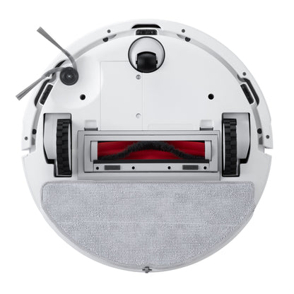Roborock Q7 TF+ robotstøvsuger underside med ladestation i hvid, viser hjul, børster, sensorer og rektangulær moppe.