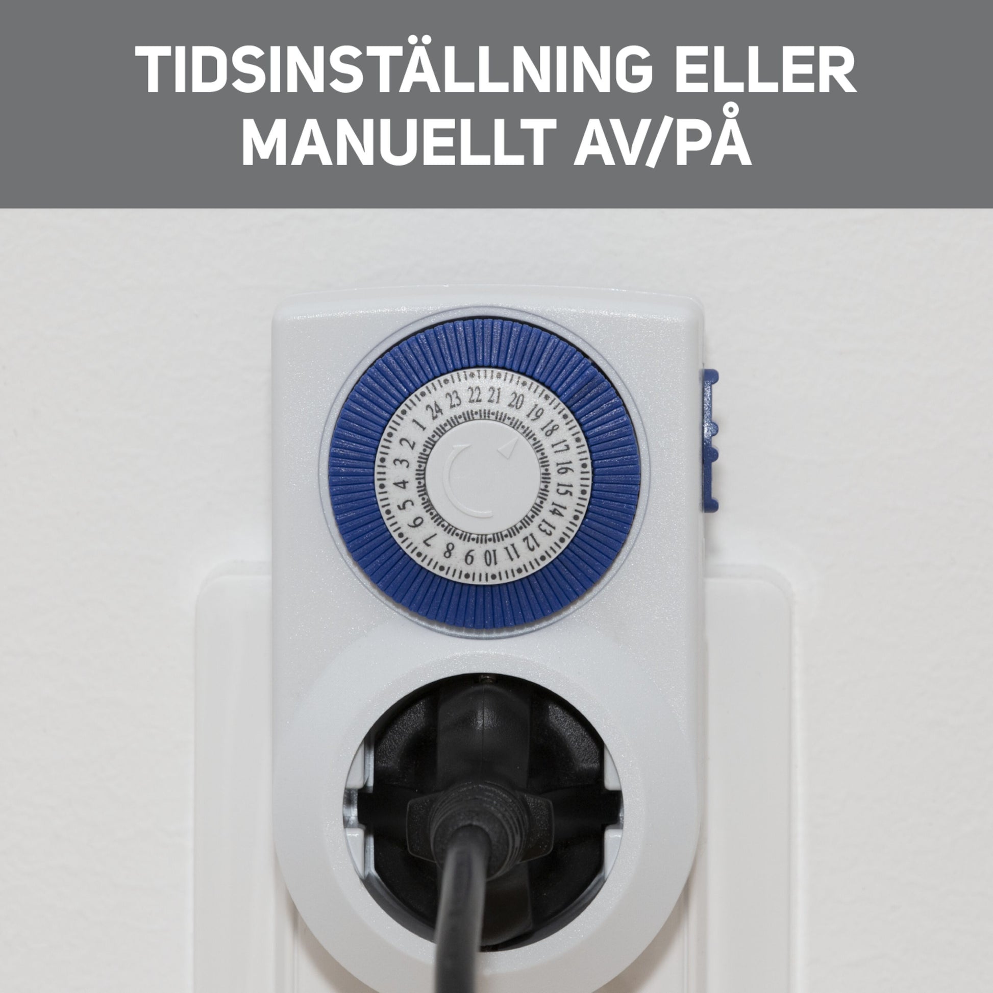 Timer 24 t med jord, 2-pak, tilsluttet jordet stikkontakt med ledning og synlig drejeskive, tekst: "Tidsinställning eller manuellt av/på.