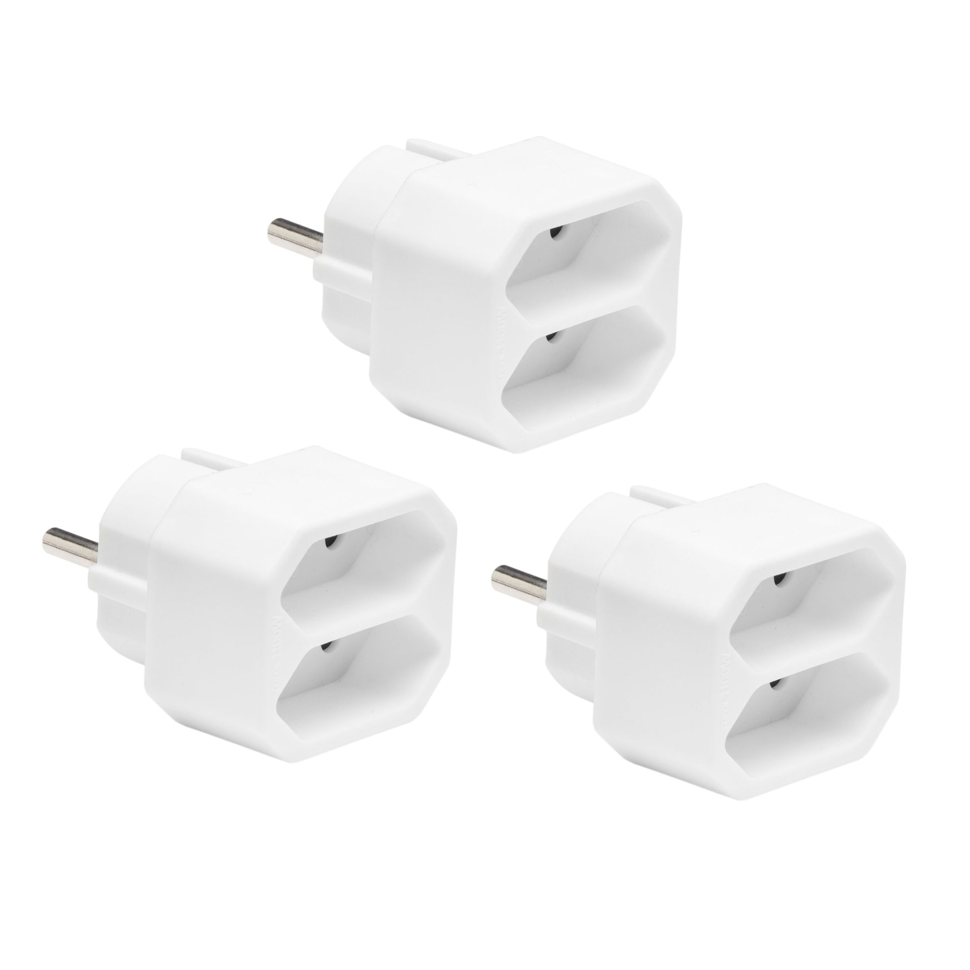Luxorparts stikdåse EU 2-vejs adapter 3-pak, hver med to stikudtag, placeret i trekantet opstilling.