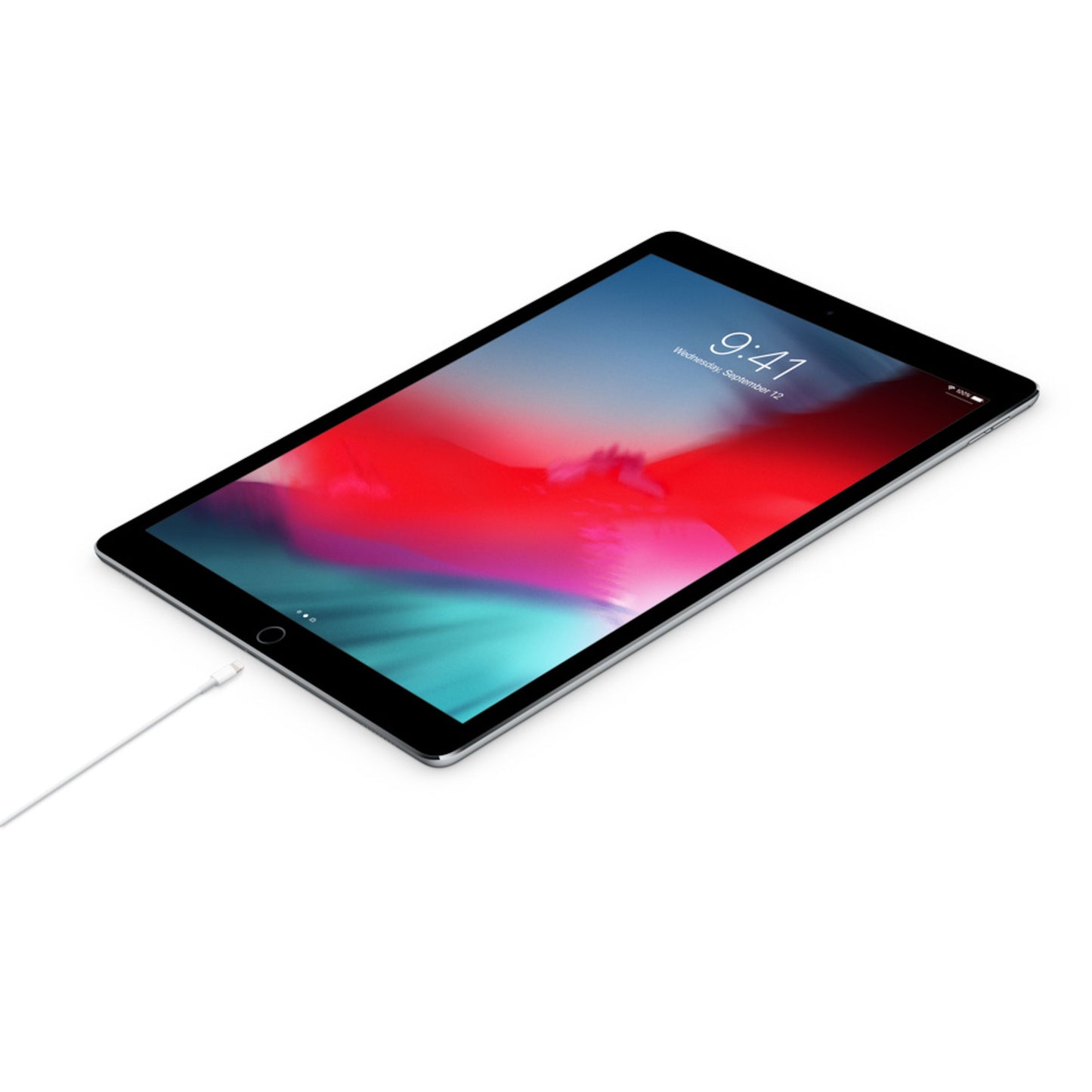 Sort tablet med skærm kl. 9:41, tilsluttet i venstre side til Apple USB-C til Lightning-kabel 1 m.