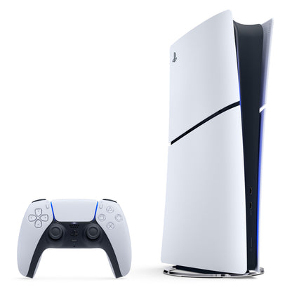 PlayStation 5 Slim Digital Edition 825 GB stående med hvid/blå controller, sort midte, hvide paneler.