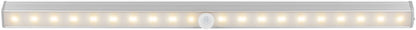LED underkabinetlampe med bevægelsessensor, rektangulær metal, rund sensor i midten, varmhvid lys.