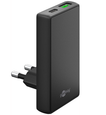 Goobay sorterer multilader 45W med europæisk stik, grøn USB-A-port, øverste USB-C-port og Goobay-logo på siden.