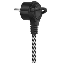 Logilink grenudtag med USB-porte, sort EU-stik og vinklet stikprop, sort/hvid zigzag tekstilkabel.